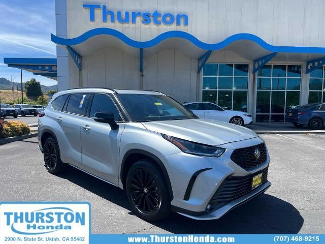 2025 Toyota Highlander XSE AWD (Natl) in Celestial Silver Metallic — front three-quarter view
